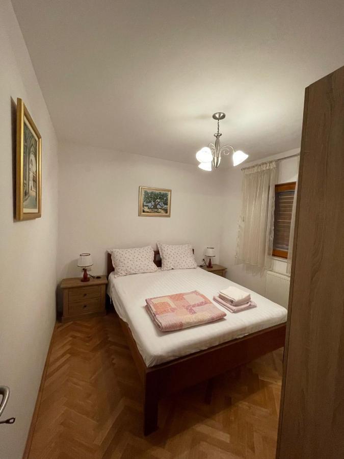 Apartman Ivan 特罗吉尔 外观 照片
