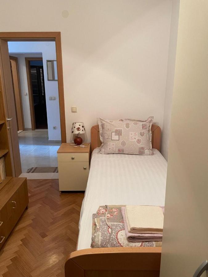 Apartman Ivan 特罗吉尔 外观 照片