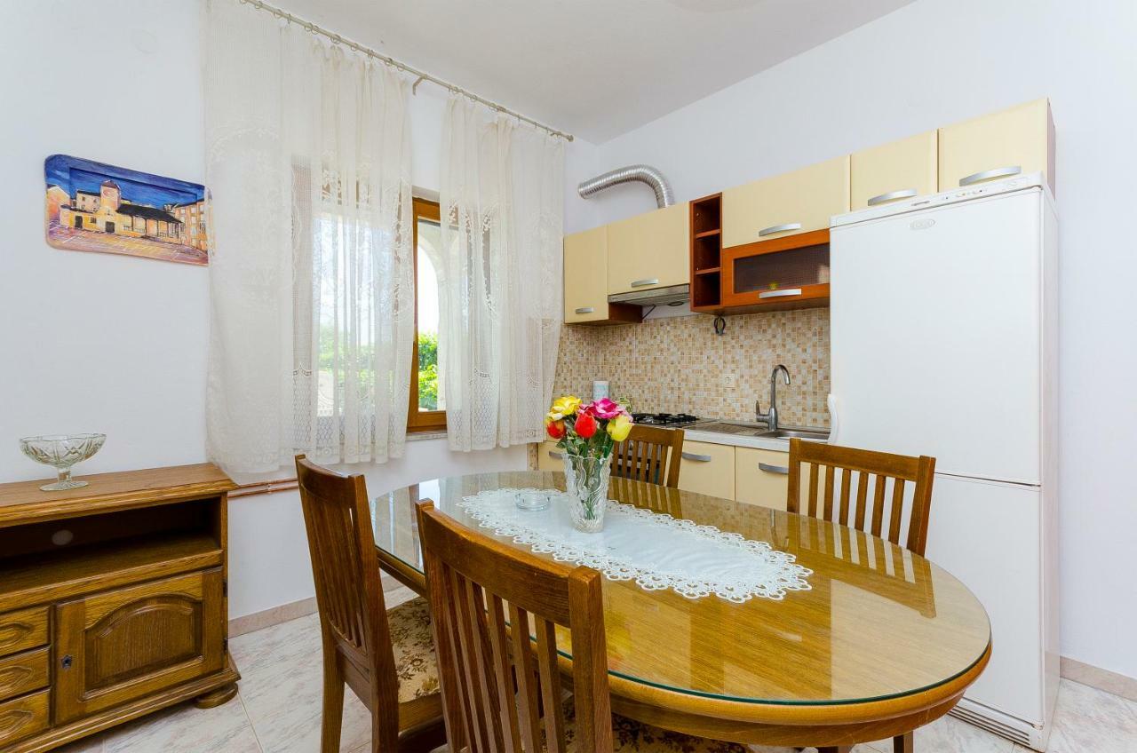 Apartman Ivan 特罗吉尔 外观 照片